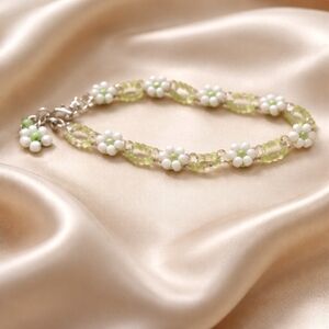 ✨ Boho Chic • Minimalist Daisy Bracelet • Adjustable Handmade Jewelry ✨Naturall